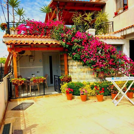 Villa Heljos Apartaments Влёра Экстерьер фото