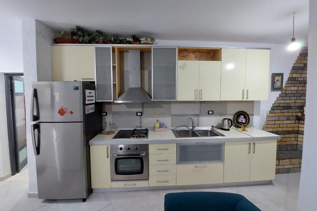 Villa Heljos Apartaments Влёра Экстерьер фото