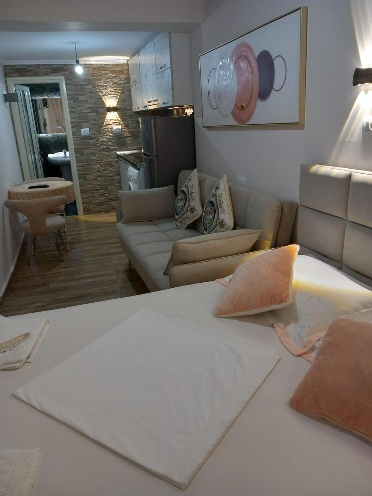 Villa Heljos Apartaments Влёра Экстерьер фото