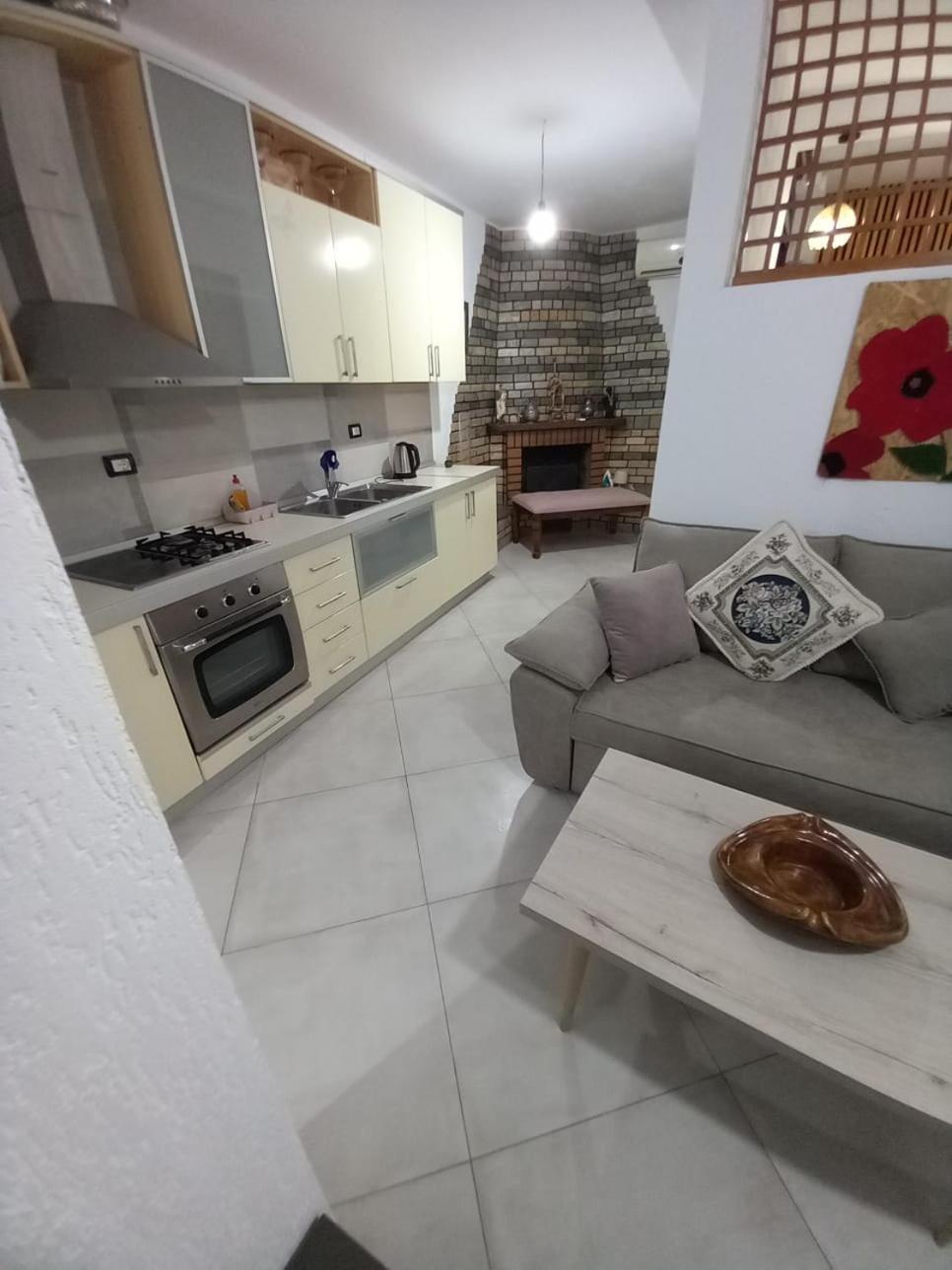 Villa Heljos Apartaments Влёра Экстерьер фото