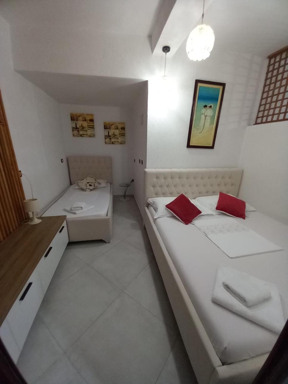 Villa Heljos Apartaments Влёра Экстерьер фото