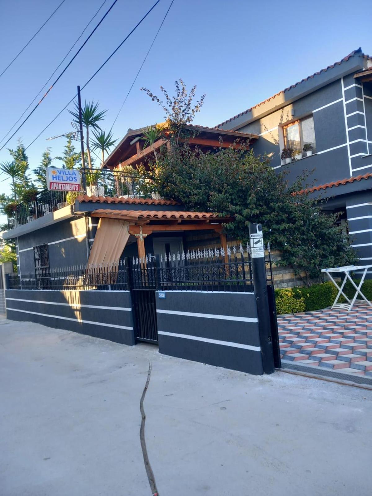 Villa Heljos Apartaments Влёра Экстерьер фото
