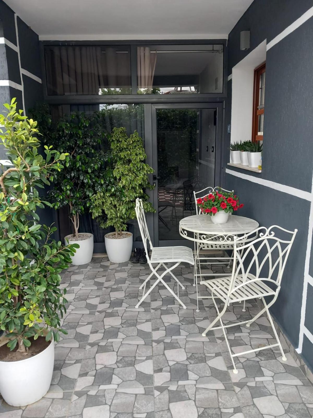 Villa Heljos Apartaments Влёра Экстерьер фото